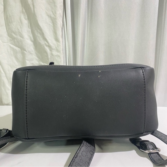 NWT Guess Turley SV755331 Women's Coal Black Faux Leather Logo Backpack W/Wallet - Picture 7 of 14